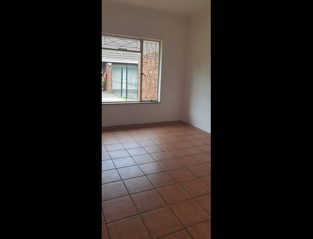 2 BEDROOM SIMPLEX SOLD IN HOWICK CENTRAL